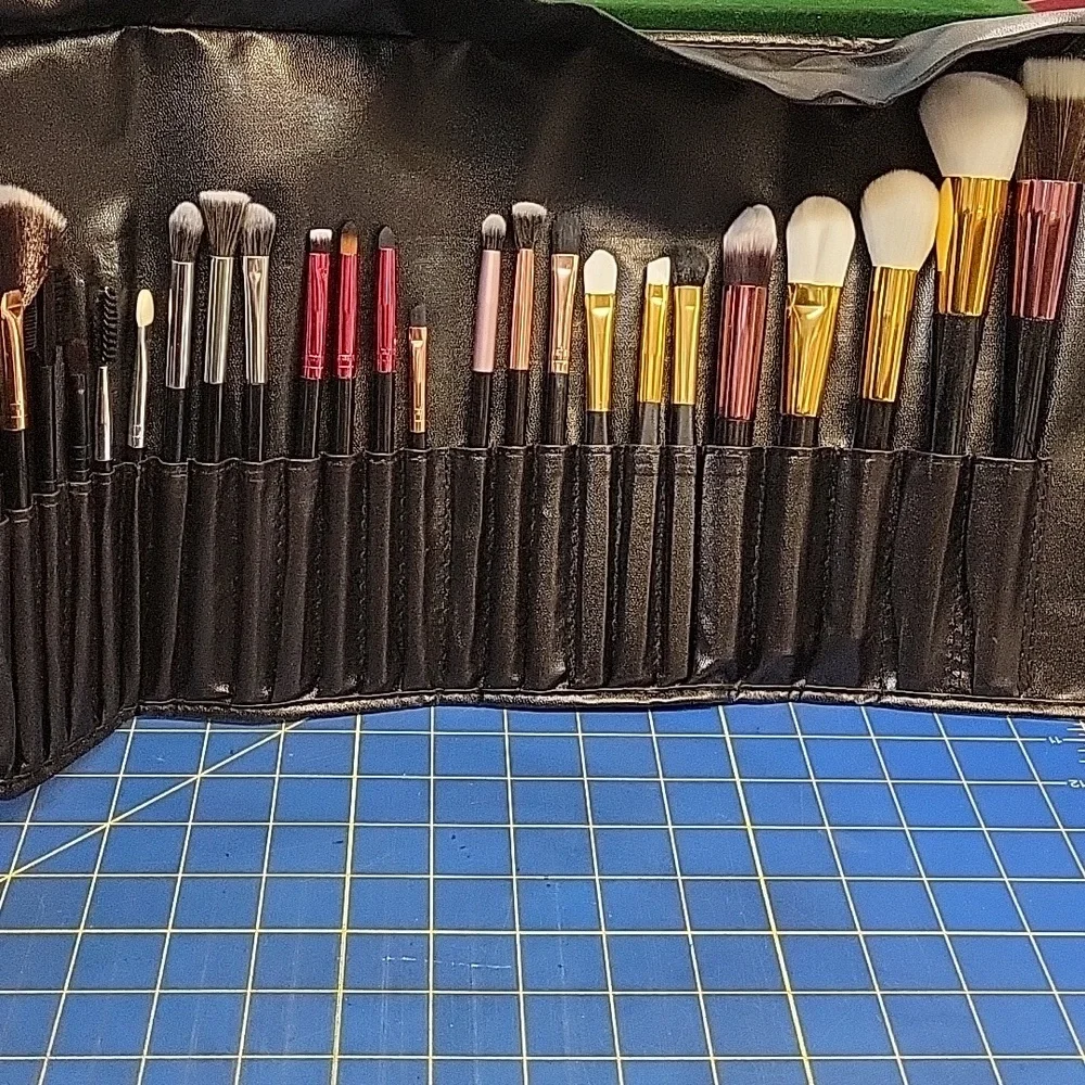 Black Makeup Brush Set of 24 Pleather Case New